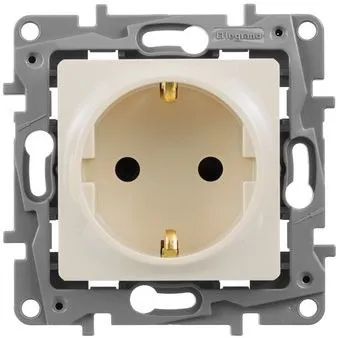 Розетка силов. Legrand Etika 672322 скрыт. зазем. штор. IP21 слоновая кость