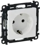 Розетка силов. Legrand Valena Life 753421 скрыт. зазем. IP20 белый