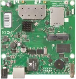 Точка доступа MikroTik RouterBOARD 912UAG with 600Mhz Atheros CPU, 64MB RAM, 1xGigabit LAN, USB, miniPCIe, built-in 2.4Ghz 802.11b/g/n 2x2 two chain wireless, 2xMMCX connectors, RouterOS L4 Image