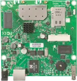 Точка доступа MikroTik RouterBOARD 912UAG with 600Mhz Atheros CPU, 64MB RAM, 1xGigabit LAN, USB, miniPCIe, built-in 5Ghz 802.11a/n 2x2 two chain wireless, 2xMMCX connectors, RouterOS L4 Image